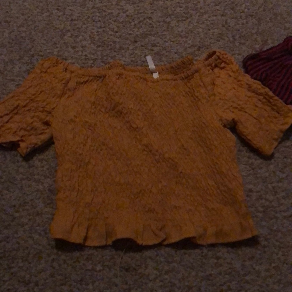 Crop top